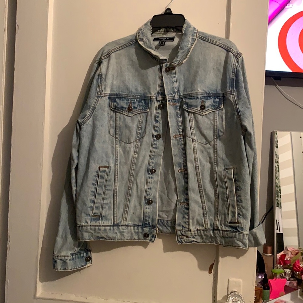 A Jean Jacket from Forever 21 in size M worn a couple of times.